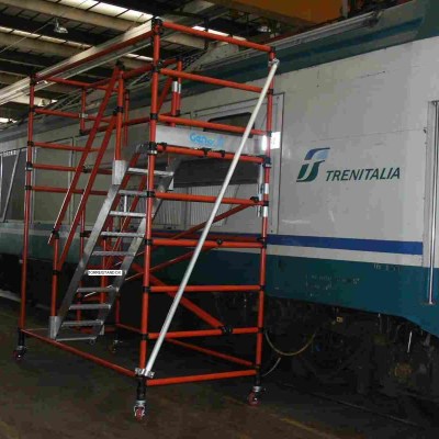 FIBERGLASS SCAFFOLDS GENEX UNITEC CON SPAN400 111 TRAIN MAINTENANCE