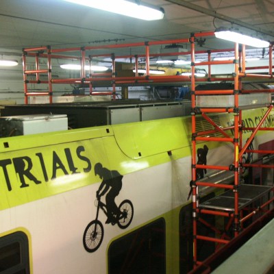 FIBERGLASS SCAFFOLDS GENEX UNITEC CON SPAN400 117 TRAIN MAINTENANCE