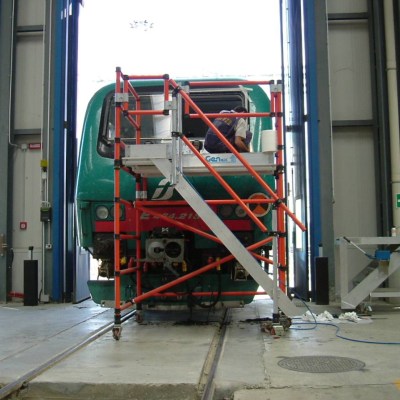 FIBERGLASS SCAFFOLDS GENEX UNITEC CON SPAN400 97 TRAIN MAINTENANCE